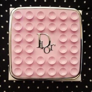 Dior Pink and Silver Octobuddy🩷